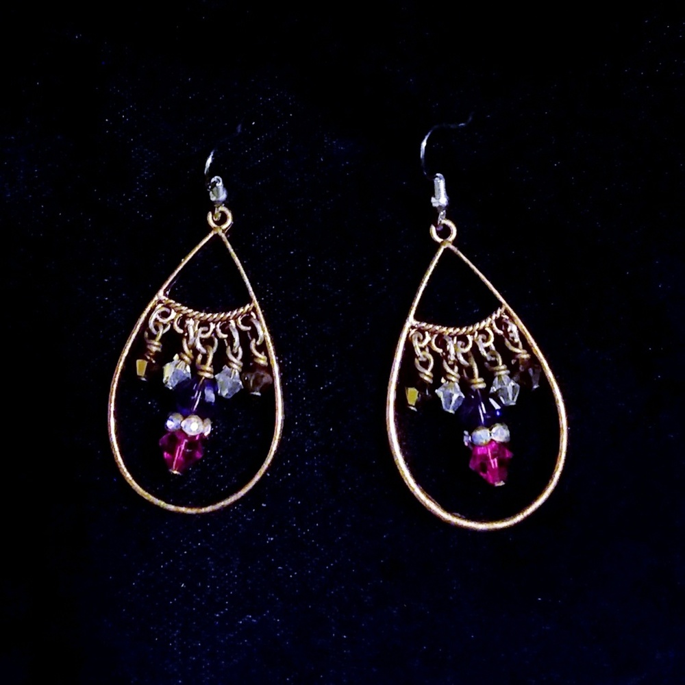 Pink And Purple Crystal Earrings💜